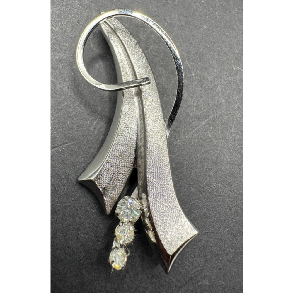 Vintage TK Signed 925 Sterling Silver Cubic Zirconia Ribbon Style Brooch Pin